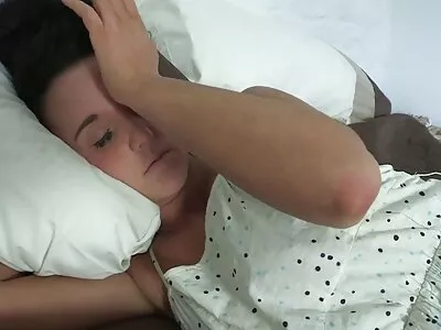 Blonde MILF Nikkii G. Caress Her Kitty
